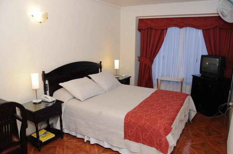 Hotel Puerta De Alcala Valparaíso Chambre photo